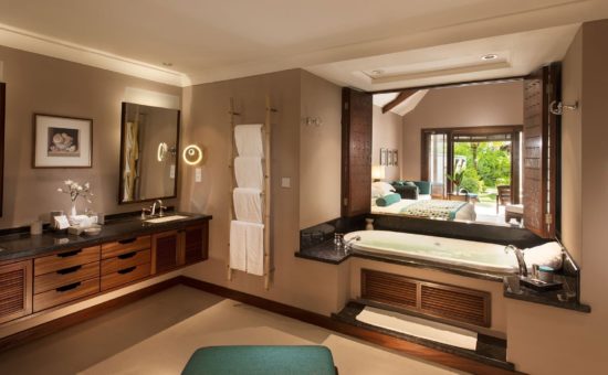 constance-lemuria-seychelles-pool-villa-two-bedrooms-bathroom