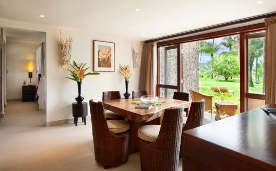 Kempinski-seychelles-resort-one-bedroom-sea-view-garden-suite-lounge