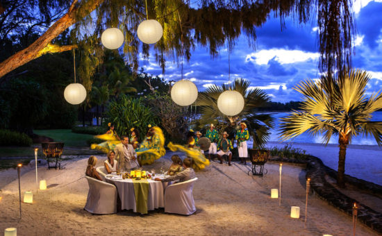 the-residence-mauritius-dinner-on-the-beach