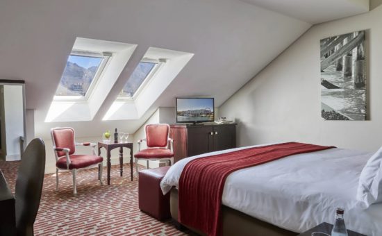 victoria-alfred-hotel-interior-loft-room-02