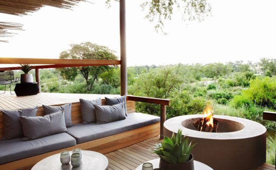 londolozi-private-granite-interiors-deck-fire-pit-01