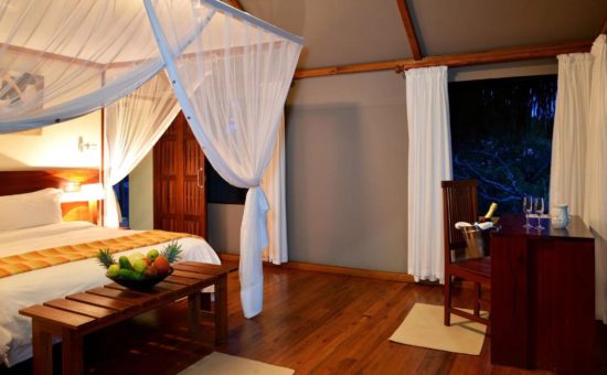 machangulo-beach-lodge-room-ocean-view-room-interior-01