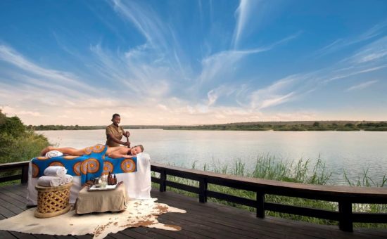 royal-chundu-zambezi-river-lodge-facilities-spa-01