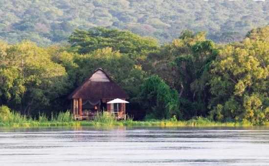 royal-chundu-zambezi-river-lodge-room-suite-exterior-01