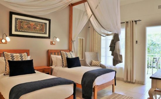 batonka-guest-lodge-room-garden-view-02