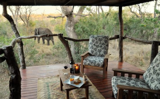 idube-game-lodge-room-safari-chalet-makubela-suite-deck-1