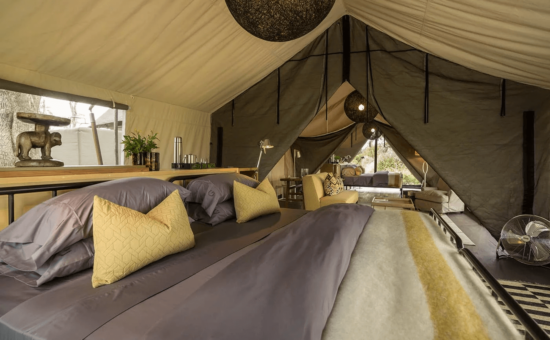 gomoti-plains-camp-rooms-luxury-tent-bedroom-02