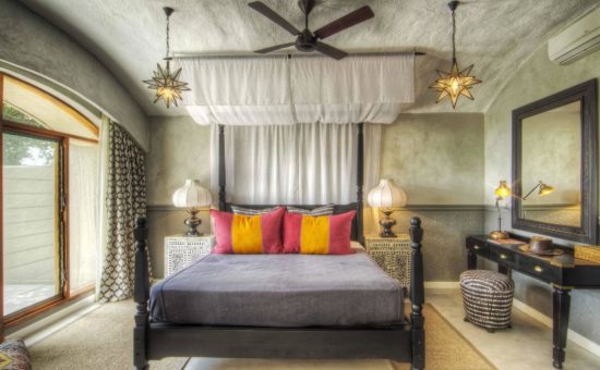 chobe-game-lodge-room-suite-interior-01