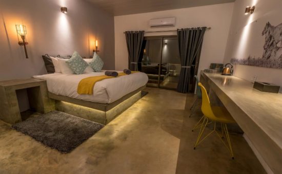 pangolin-chobe-hotel-rooms-interior-01