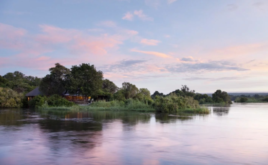 royal-chundu-zambezi-island-lodge-exteriors-01